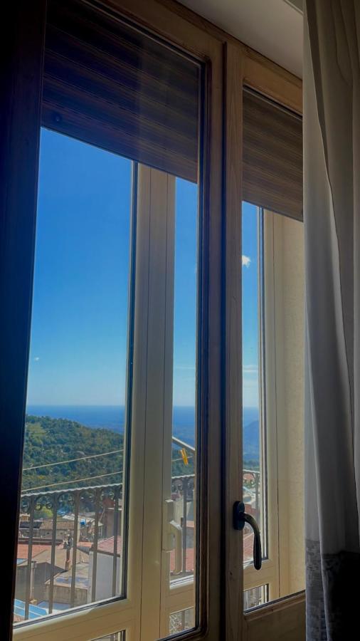 B&B Aria Ona Villagrande Strisaili Екстериор снимка