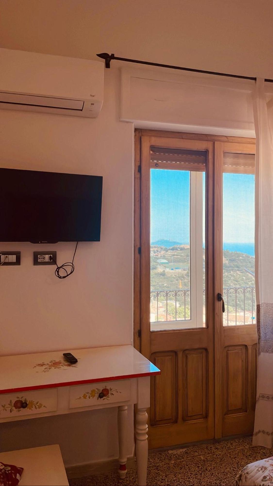 B&B Aria Ona Villagrande Strisaili Екстериор снимка