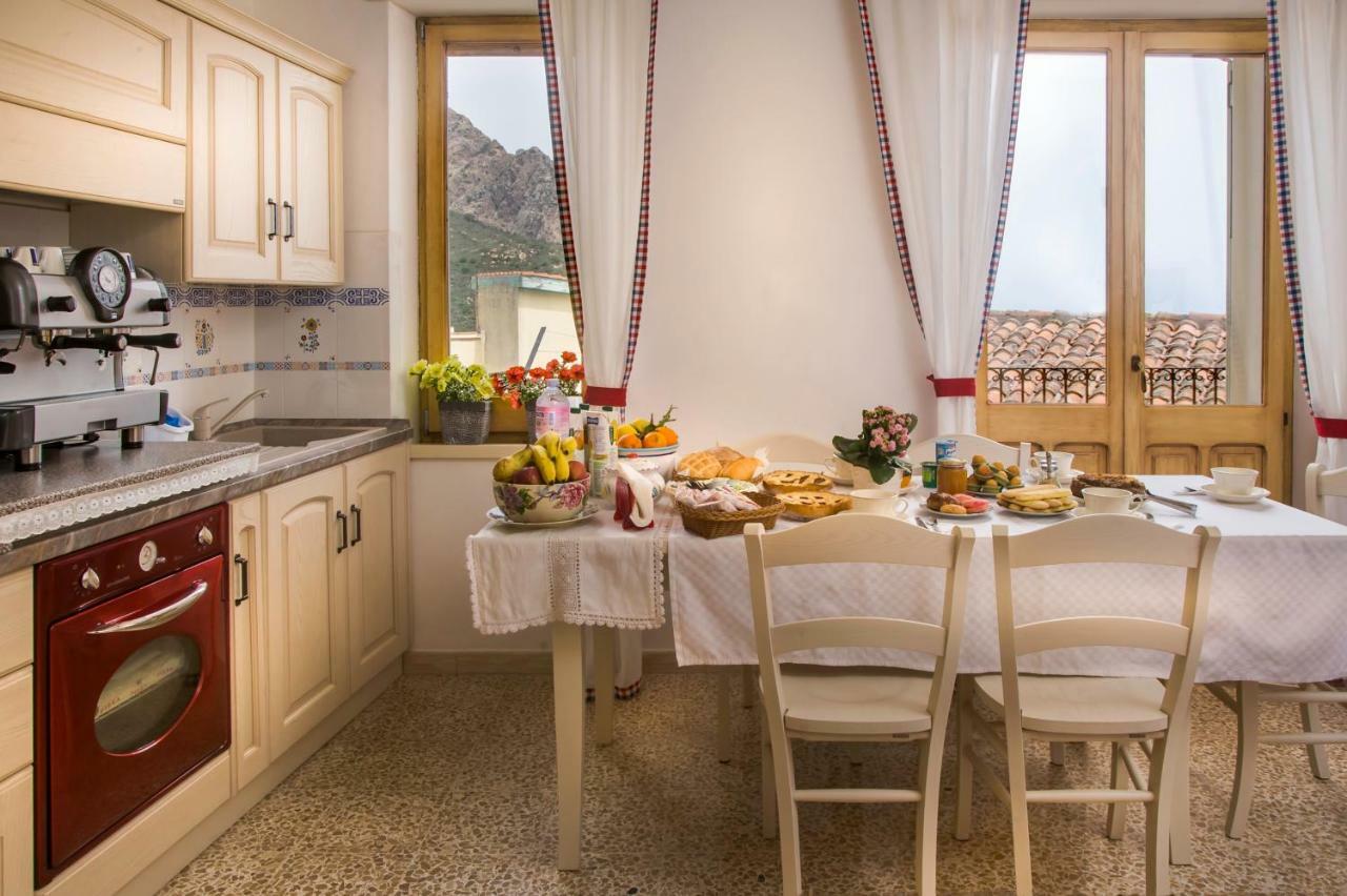 B&B Aria Ona Villagrande Strisaili Екстериор снимка